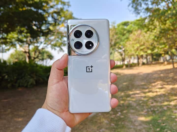  Upcoming Smartphones: वीवो, वनप्लस से लेकर सैमसंग तक, जनवरी में दस्तक देंगे ये 5 तगड़े फोन